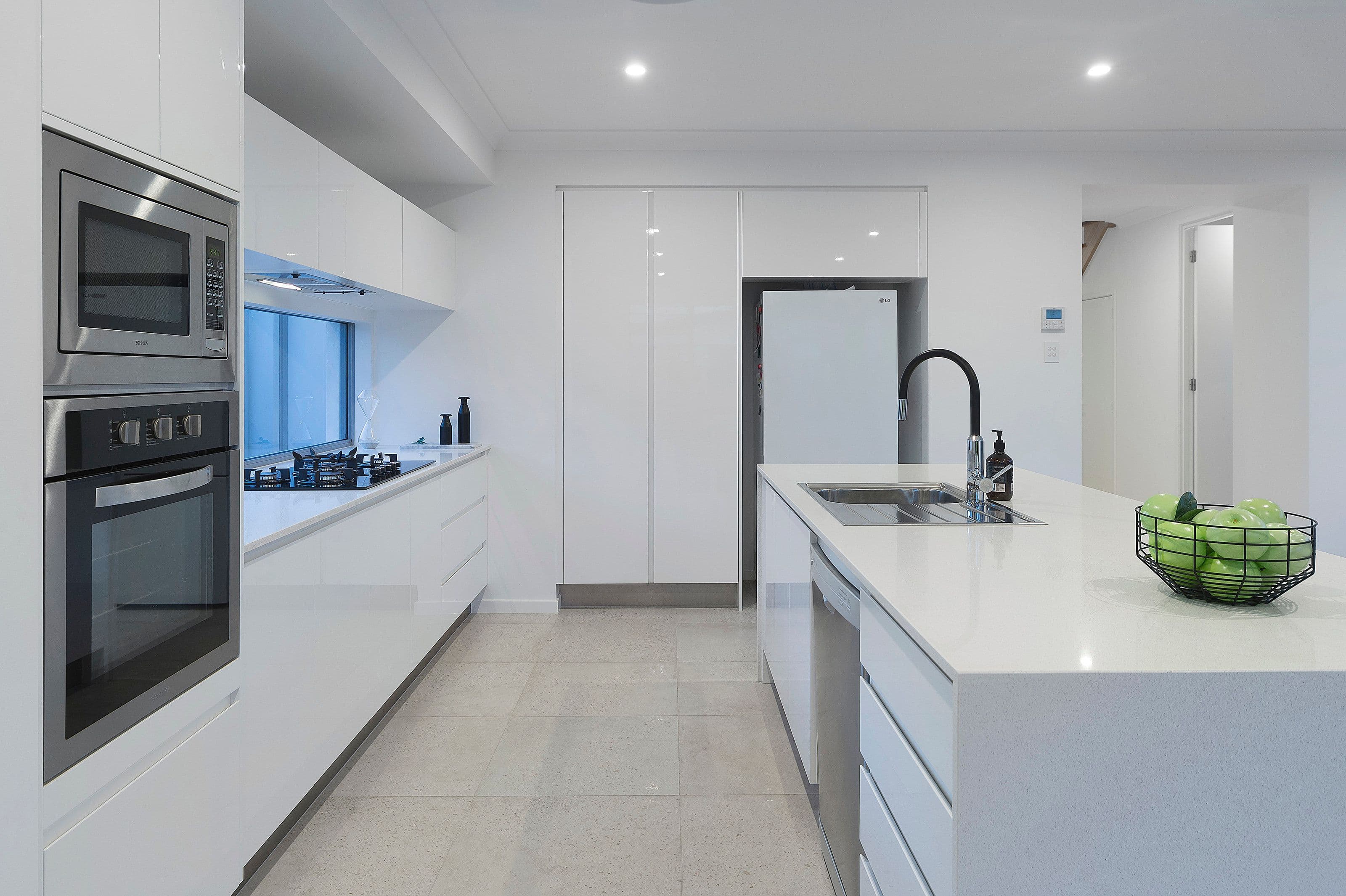 35 North Quay Circuit, Hope Island QLD 4212, Hope Island - Thumbnail 4