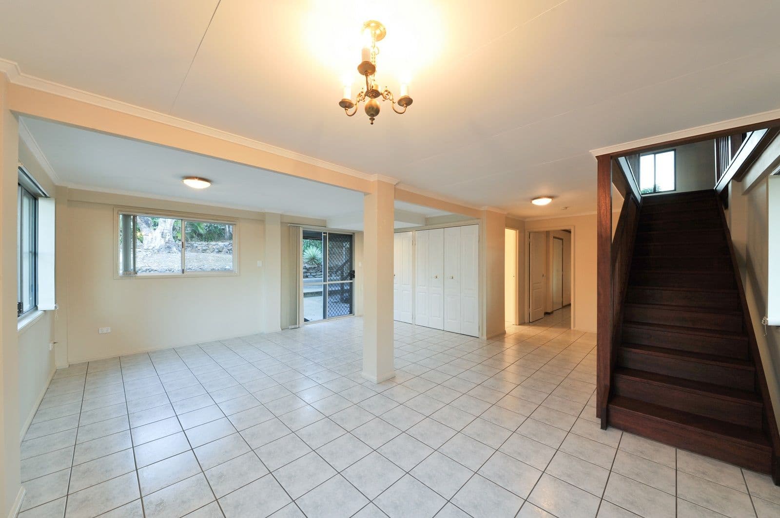 8 Balaka Street, Cannonvale QLD 4802, Cannonvale - Thumbnail 8