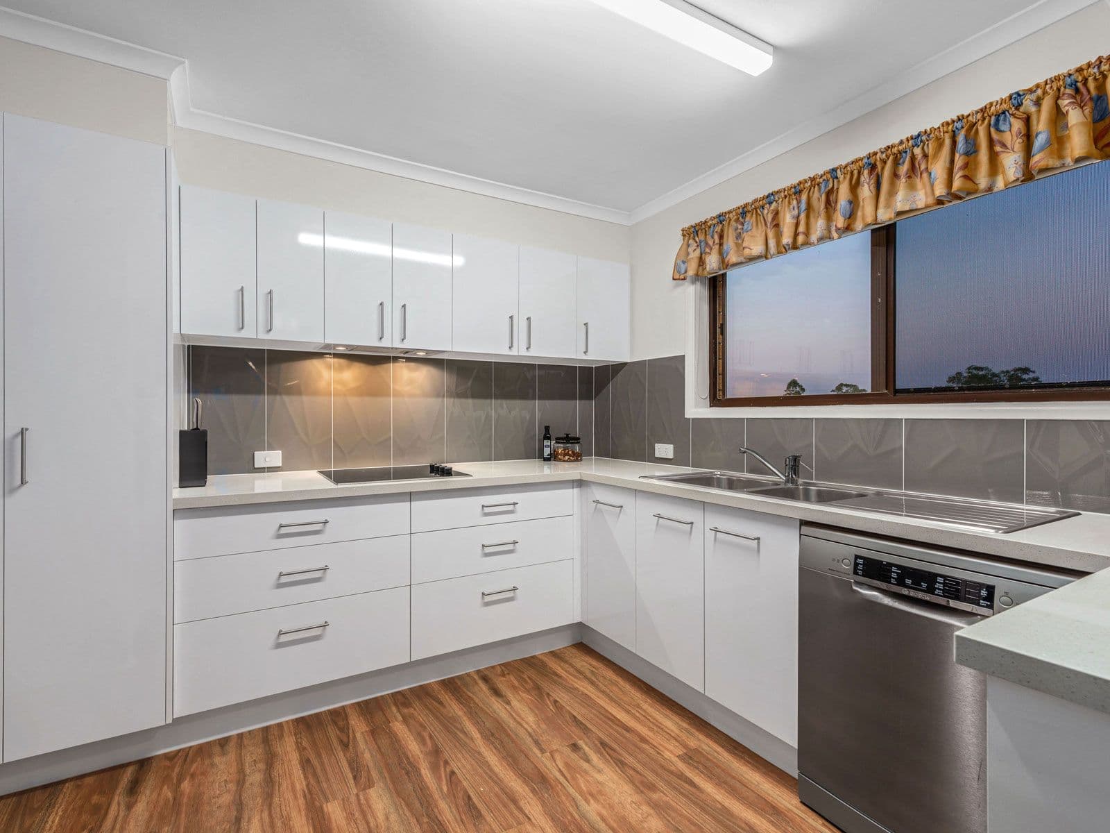 35 Malbon Street, Eight Mile Plains QLD 4113, Eight Mile Plains - Thumbnail 6