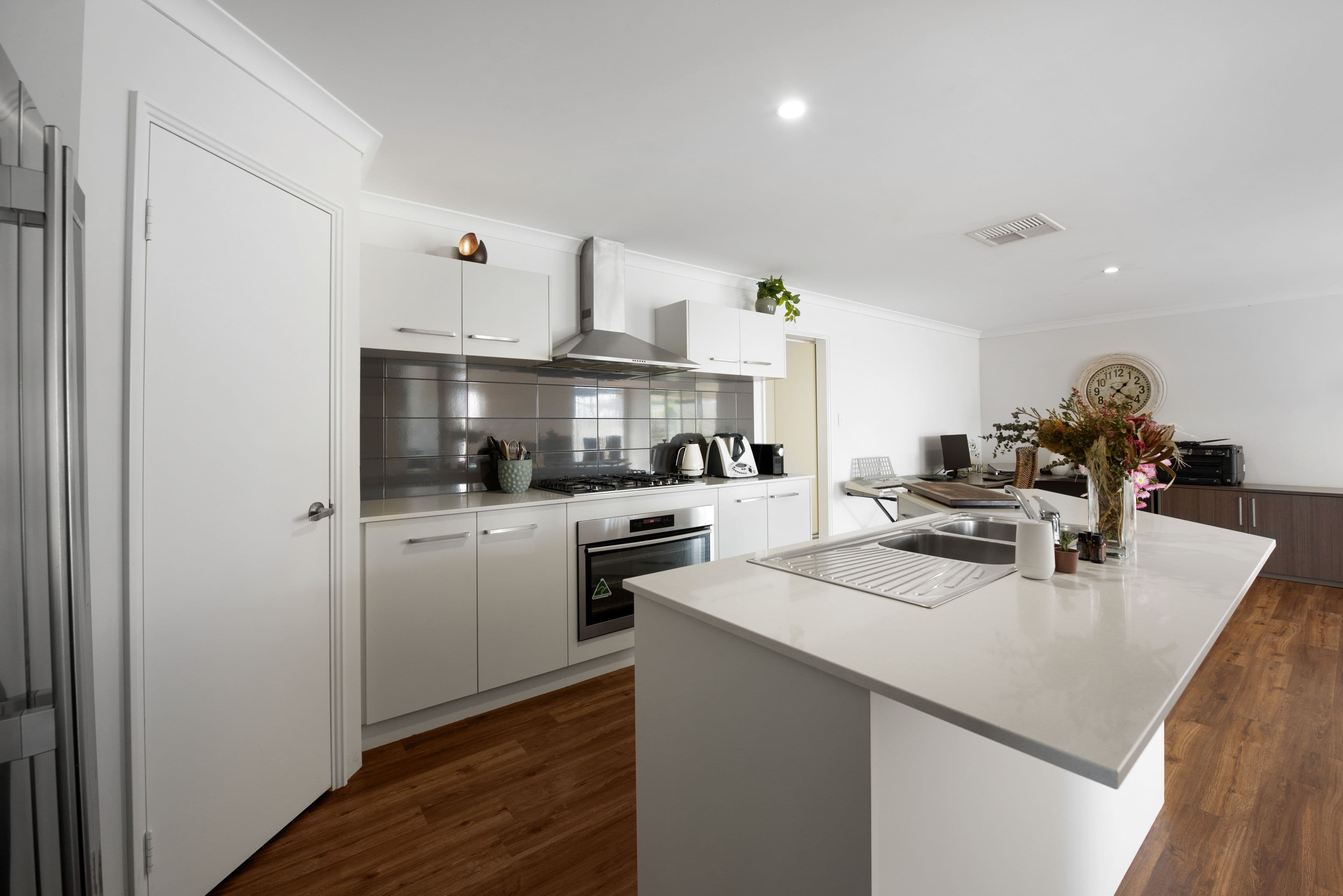 5 Morningstar Grange, Wandina WA 6530, Wandina - Thumbnail 5