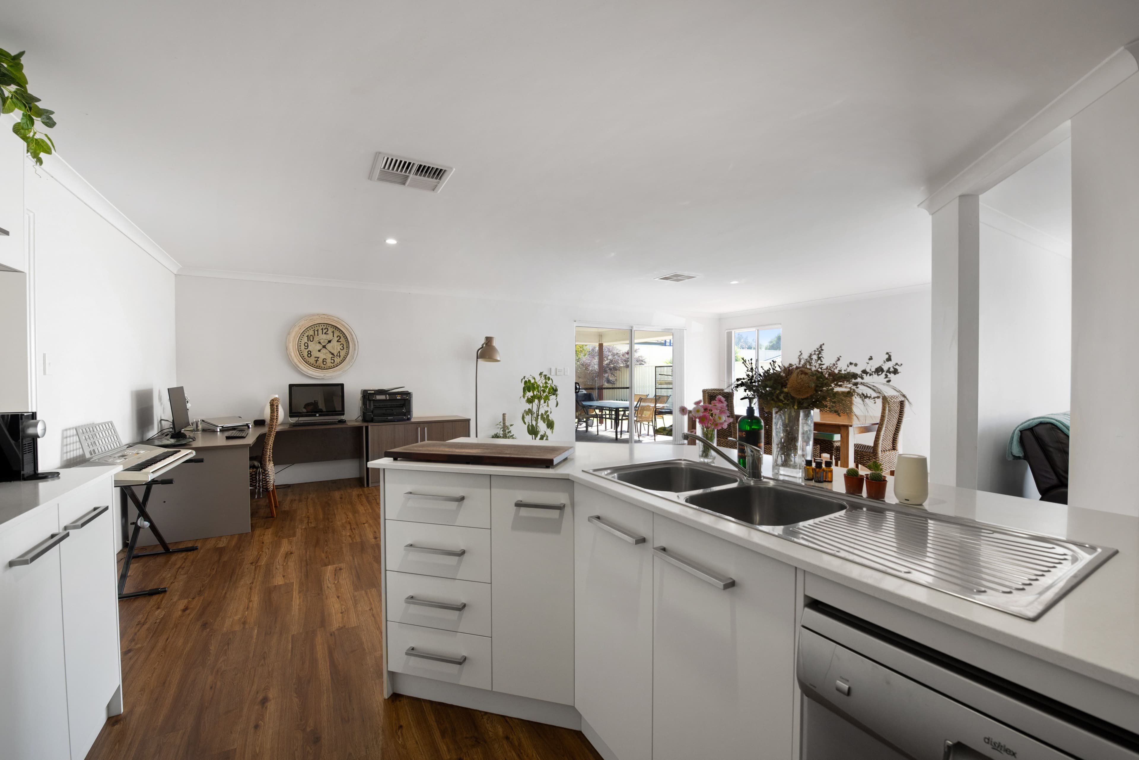 5 Morningstar Grange, Wandina WA 6530, Wandina - Thumbnail 6