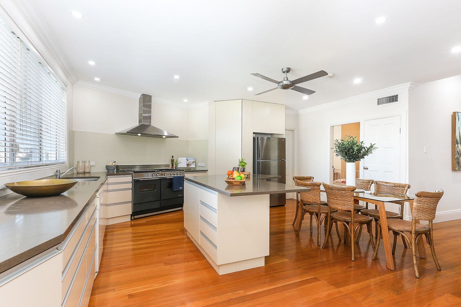 85 Tenterden Road, Botany - Thumbnail 2