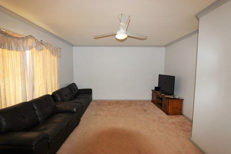 56 Gawthorne Drive, MILLARS WELL WA 6714, Millars Well - Thumbnail 2