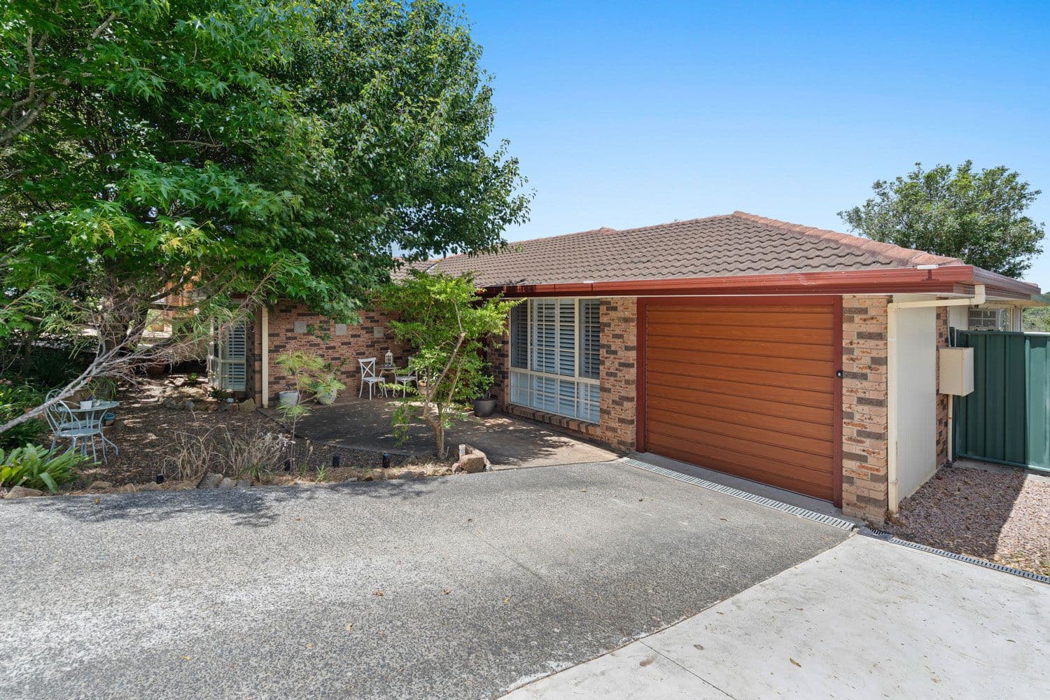 227 Cresthaven Avenue, Bateau Bay NSW 2261, Bateau Bay - Image 1