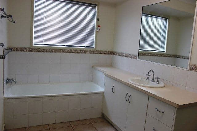 20 Kidston Avenue, Rural View QLD 4740, Rural View - Thumbnail 3
