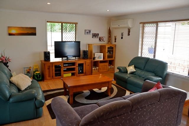 32 Meadow Brook Crescent, MERRIMAC QLD 4226, Merrimac - Thumbnail 2