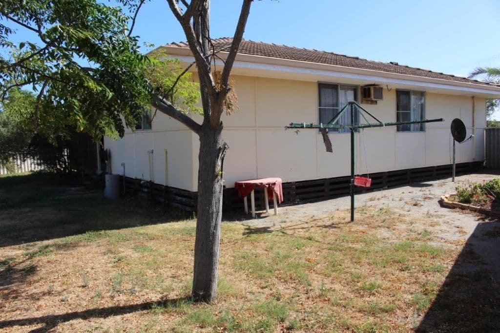4 Russ Street, Port Denison WA 6525, Port Denison - Thumbnail 2