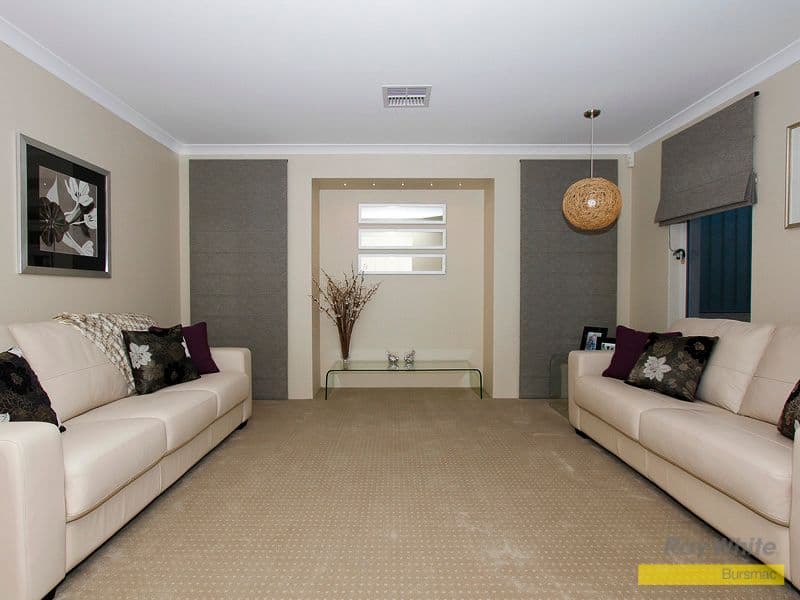 16 Hersey Parkway, LANDSDALE WA 6065, Landsdale - Thumbnail 2