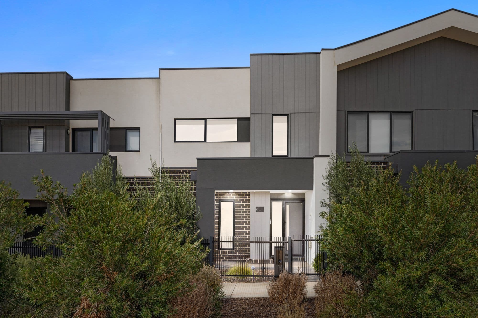 10 Palmerston Walk, Werribee VIC 3030, Werribee - Image 1