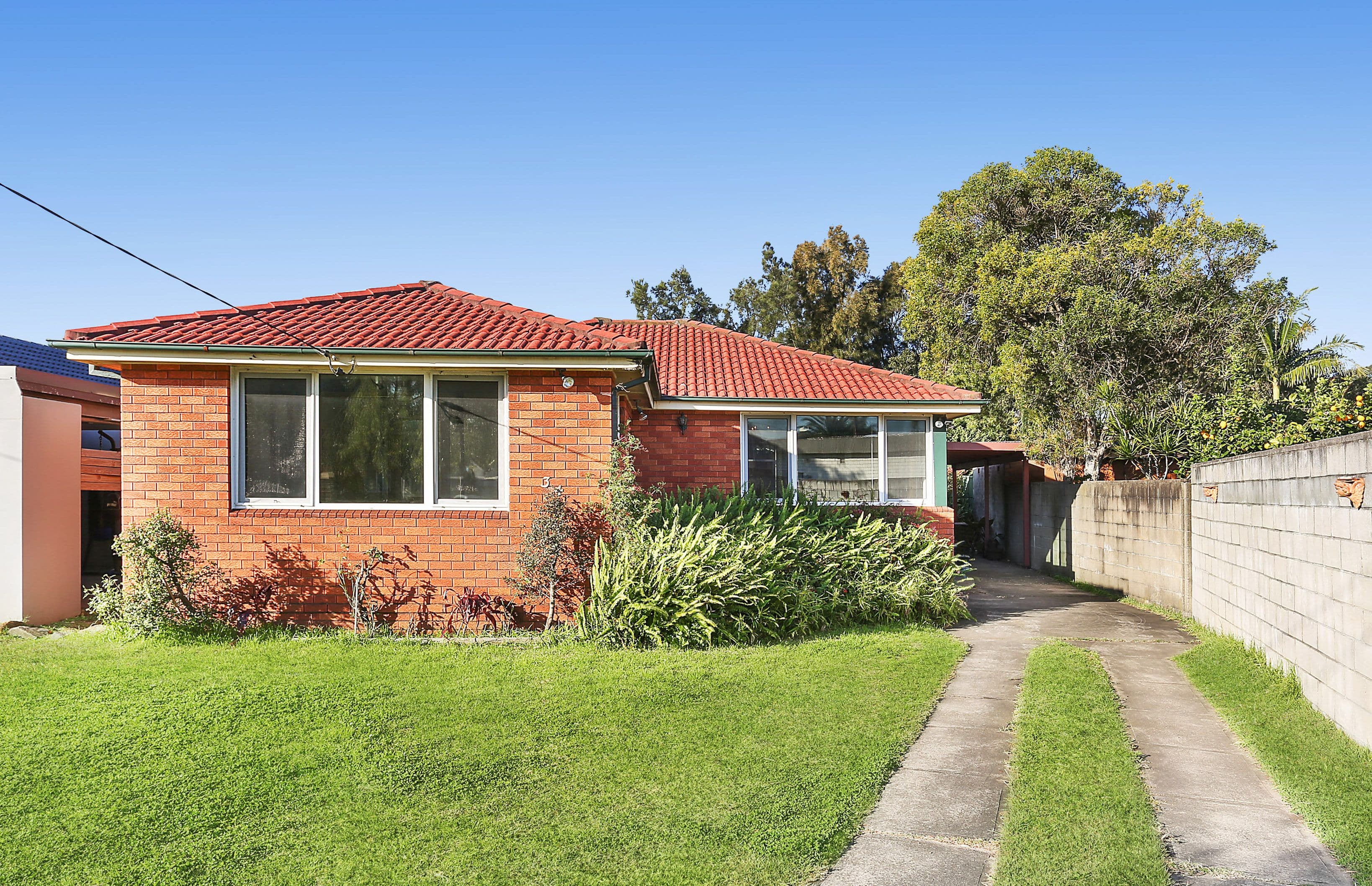 34 Dransfield Avenue, Mascot - Image 1