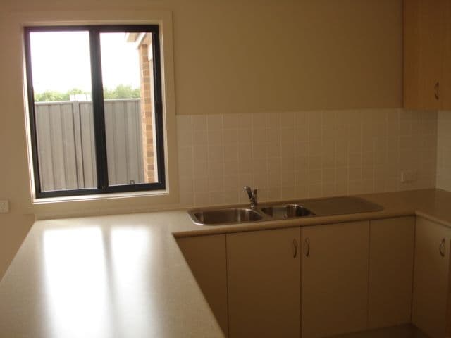 23  Oakwood Circuit, MUNNO PARA WEST SA 5115, Munno Para West - Thumbnail 2