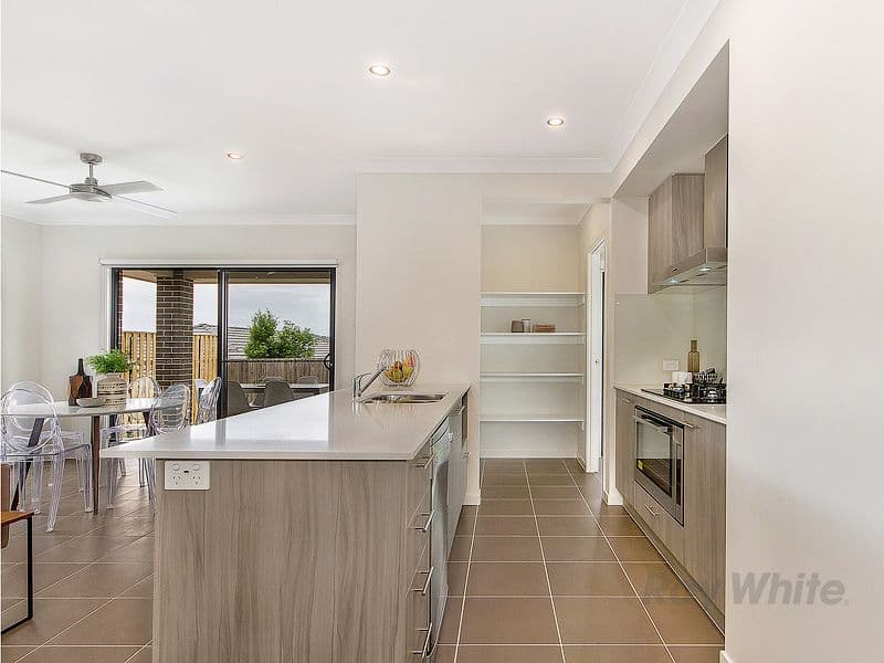 8 Sherlock Street, Ormeau Hills QLD 4208, Ormeau - Thumbnail 4