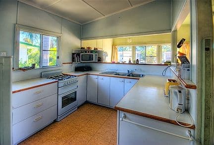6  Coorong Street, MUNDINGBURRA QLD 4812, Mundingburra - Thumbnail 2