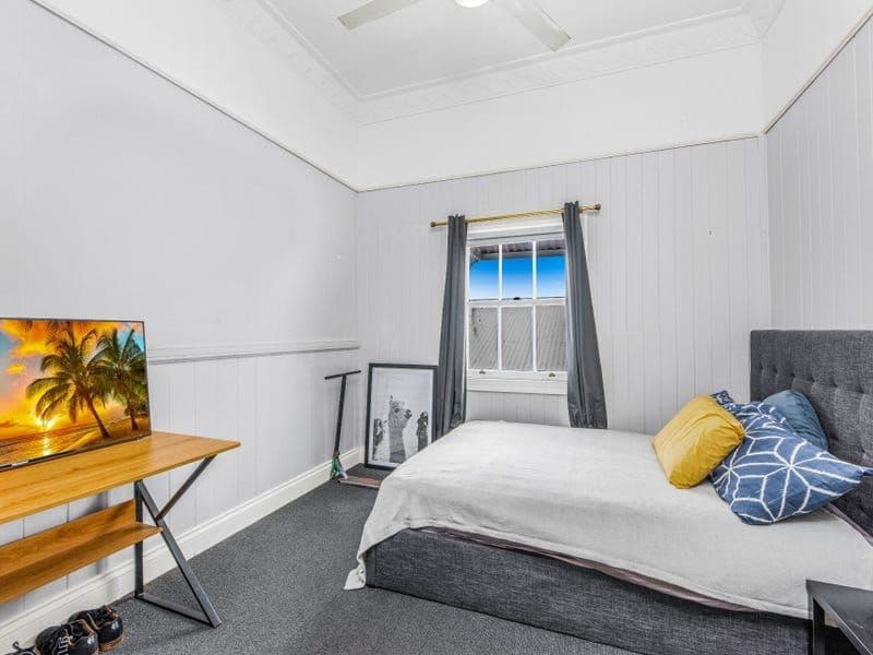 12 Carbethon Street, Manly QLD 4179, Manly - Thumbnail 7