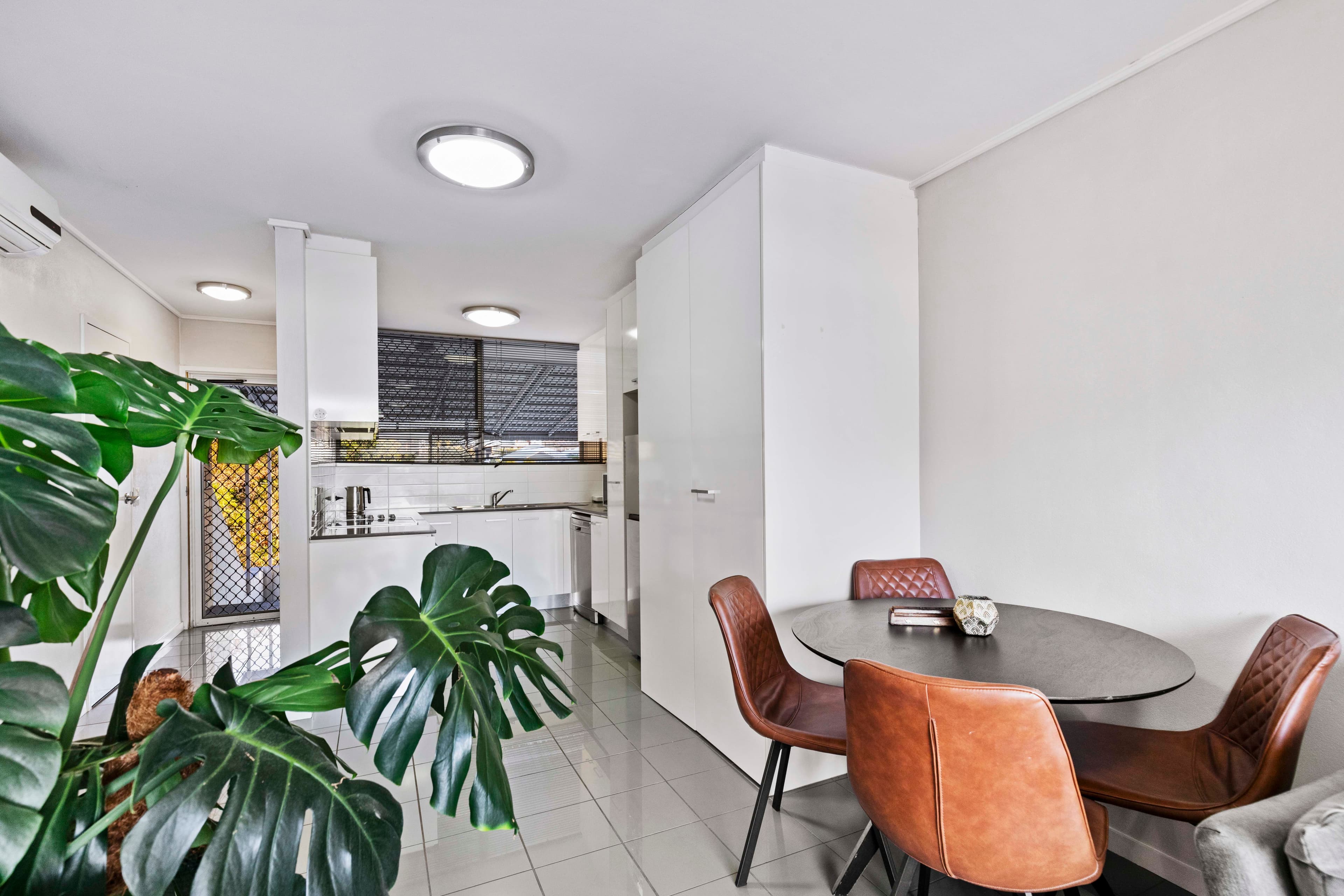12 Stopford Street, Wooloowin QLD 4030, Wooloowin - Thumbnail 3