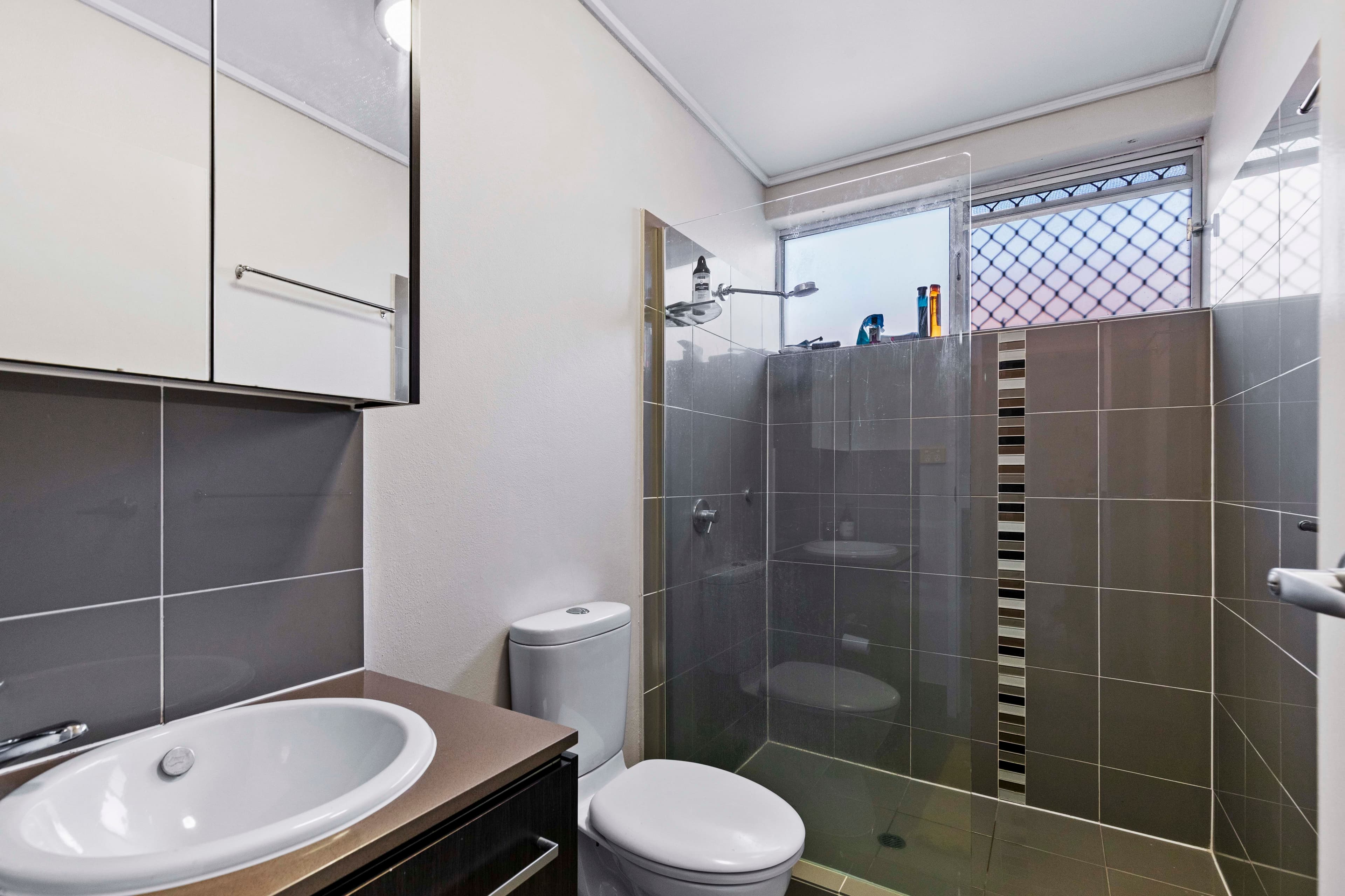 12 Stopford Street, Wooloowin QLD 4030, Wooloowin - Thumbnail 7