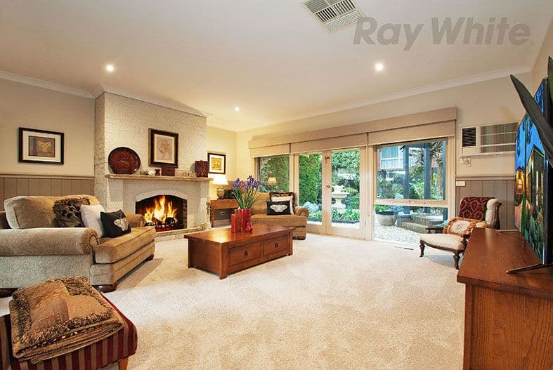 17 AMBLESIDE Close, Mooroolbark VIC 3138, Mooroolbark - Thumbnail 3