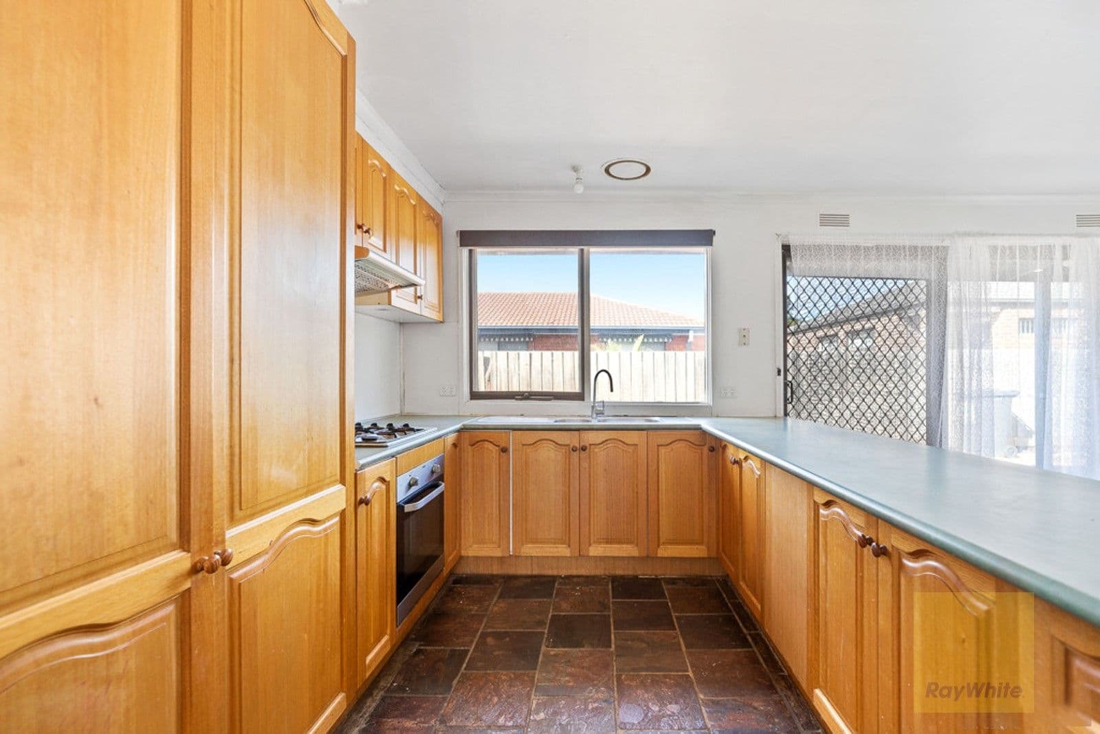 41 Grace Street, Melton South VIC 3338, Melton South - Thumbnail 6