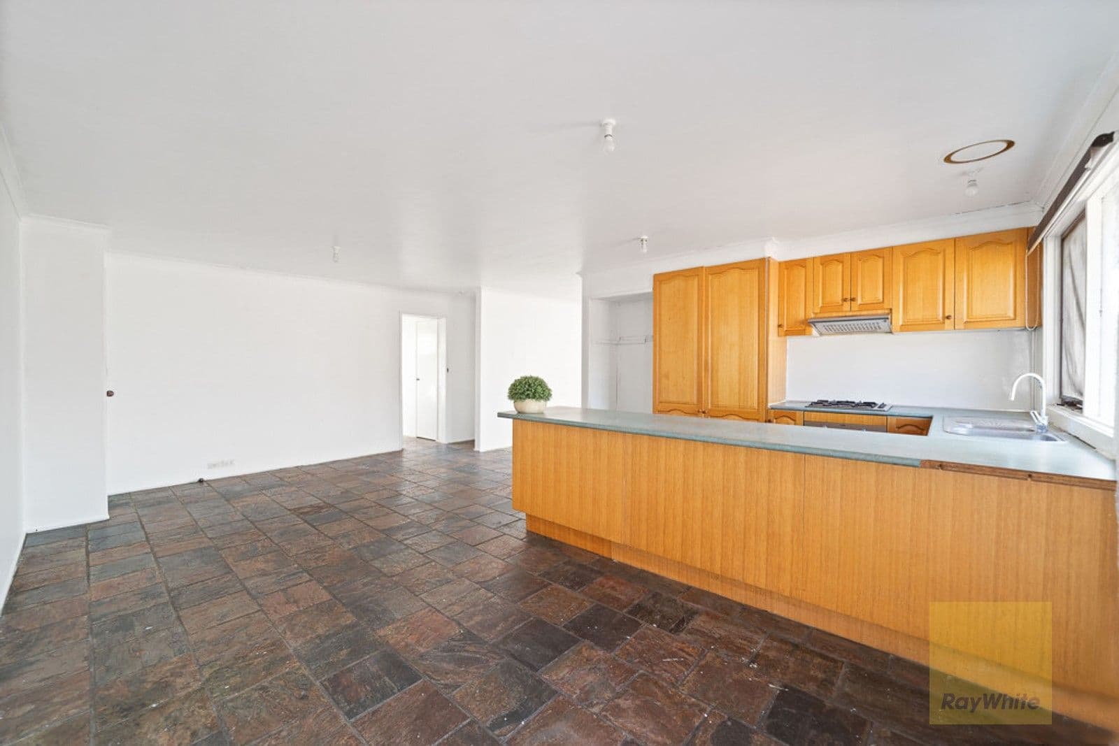 41 Grace Street, Melton South VIC 3338, Melton South - Thumbnail 7