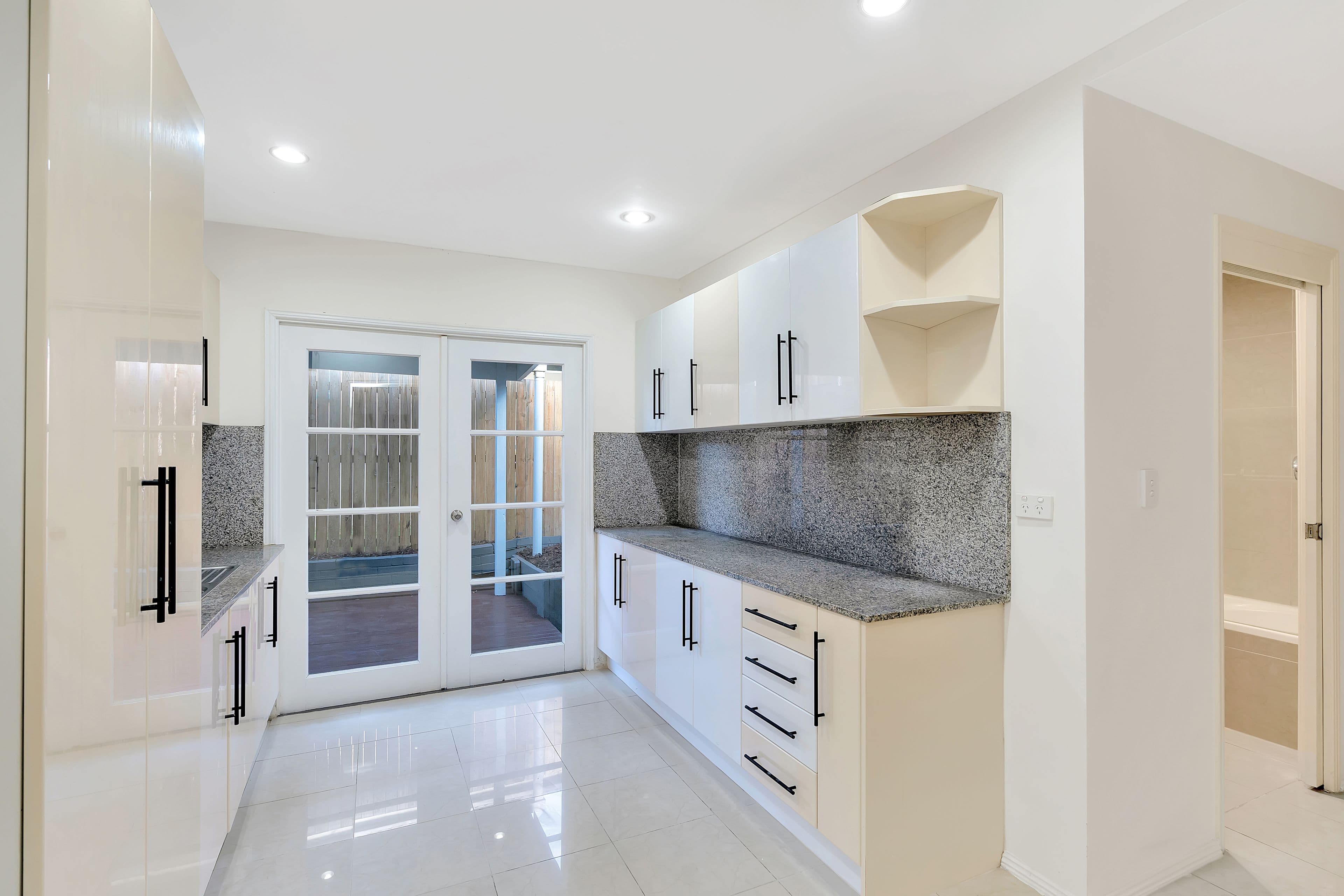 46 Shirley Street, Southport QLD 4215, Southport - Thumbnail 5