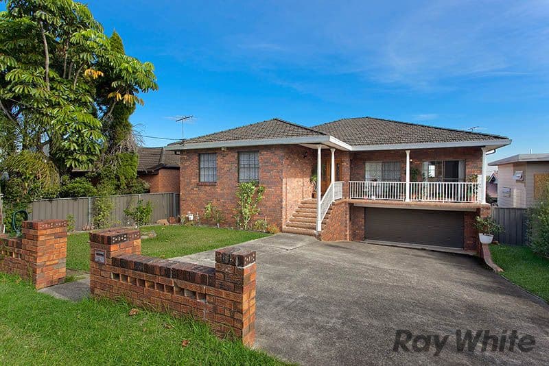 9 Highland Avenue, ROSELANDS NSW 2196, Roselands - Thumbnail 2