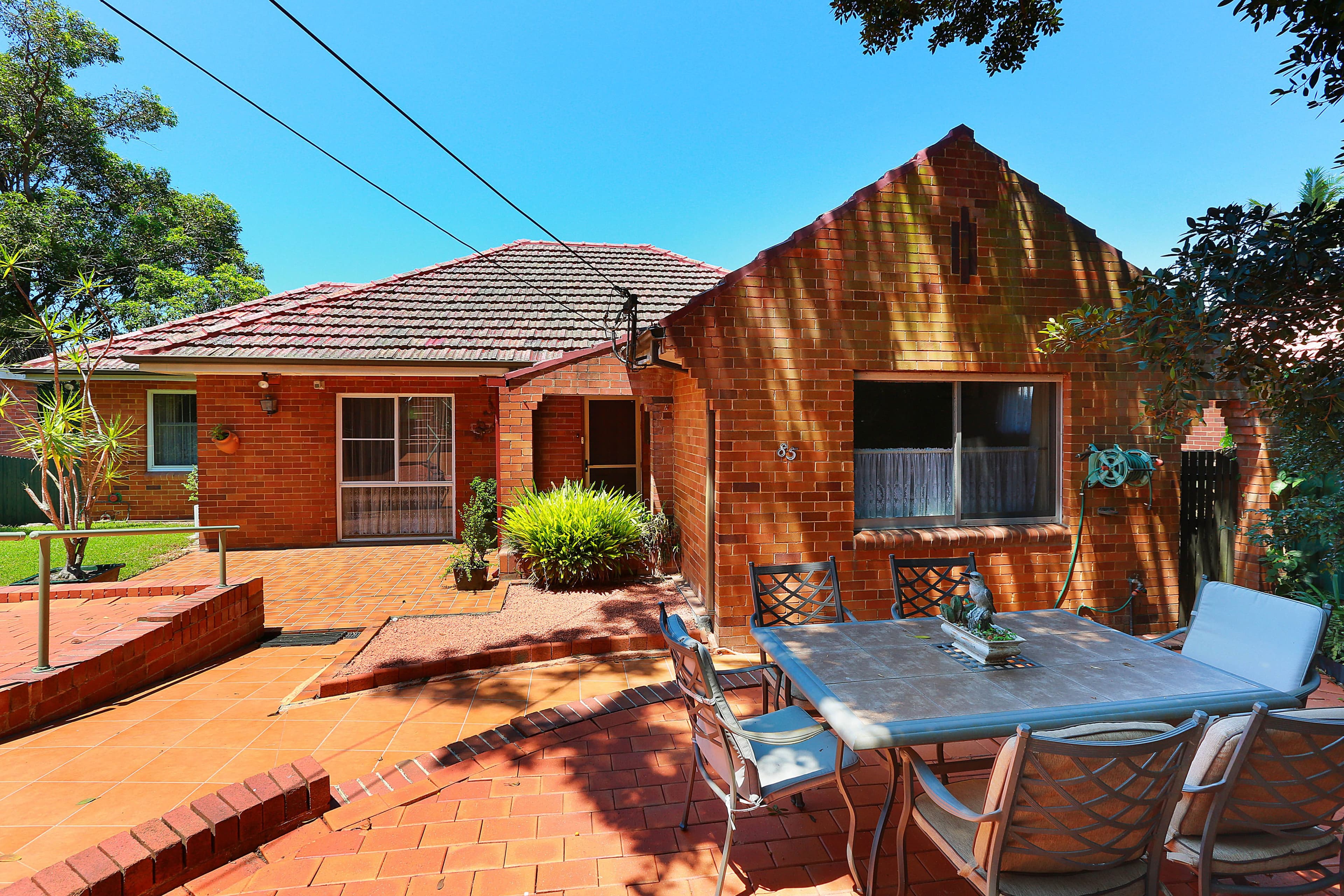 85 Eastern Valley Way, Castlecrag - Image 1