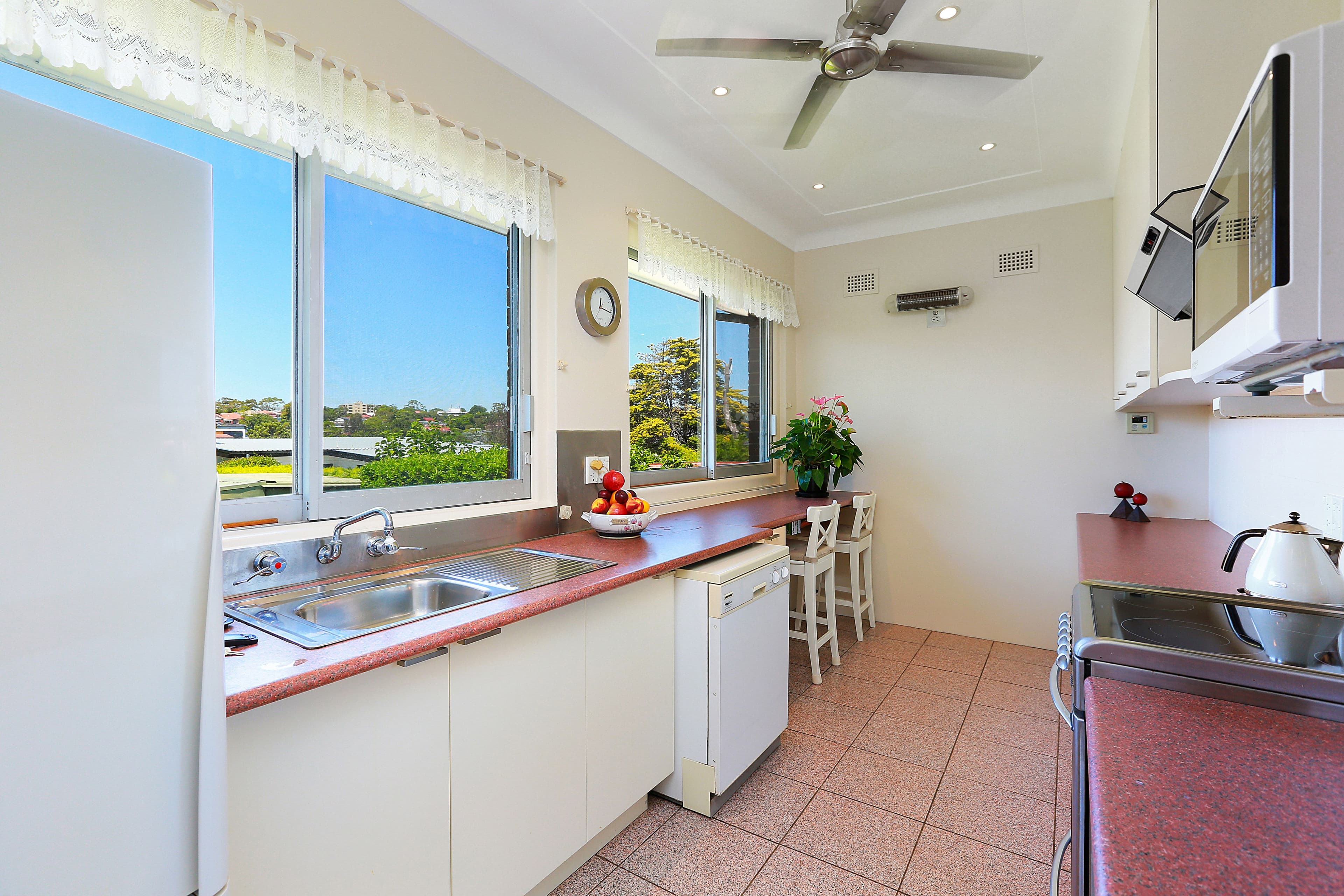 85 Eastern Valley Way, Castlecrag - Thumbnail 5