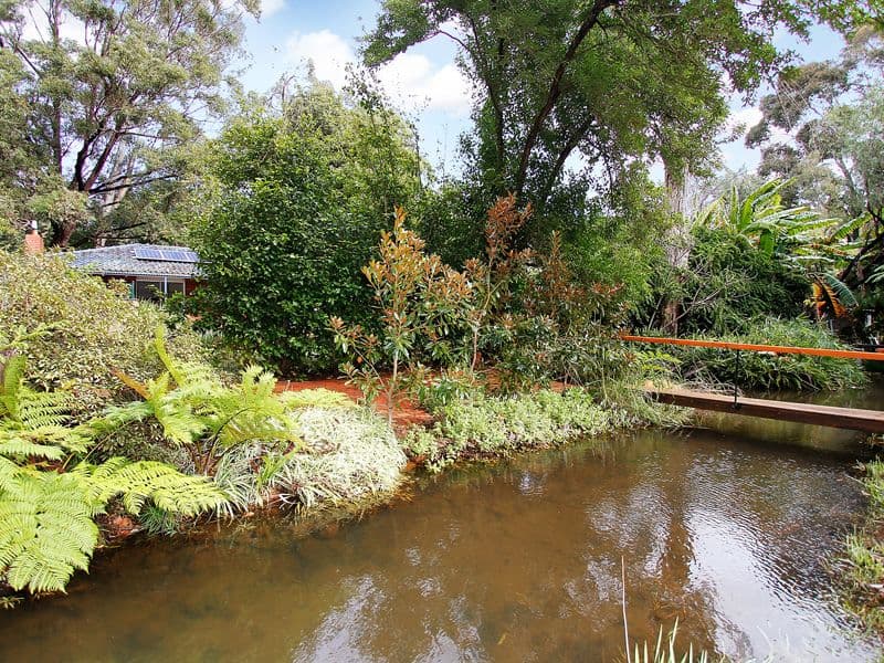 8 Kimbarlee Way, LESMURDIE WA 6076, Lesmurdie - Image 1