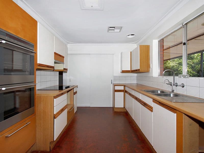 8 Kimbarlee Way, LESMURDIE WA 6076, Lesmurdie - Thumbnail 2