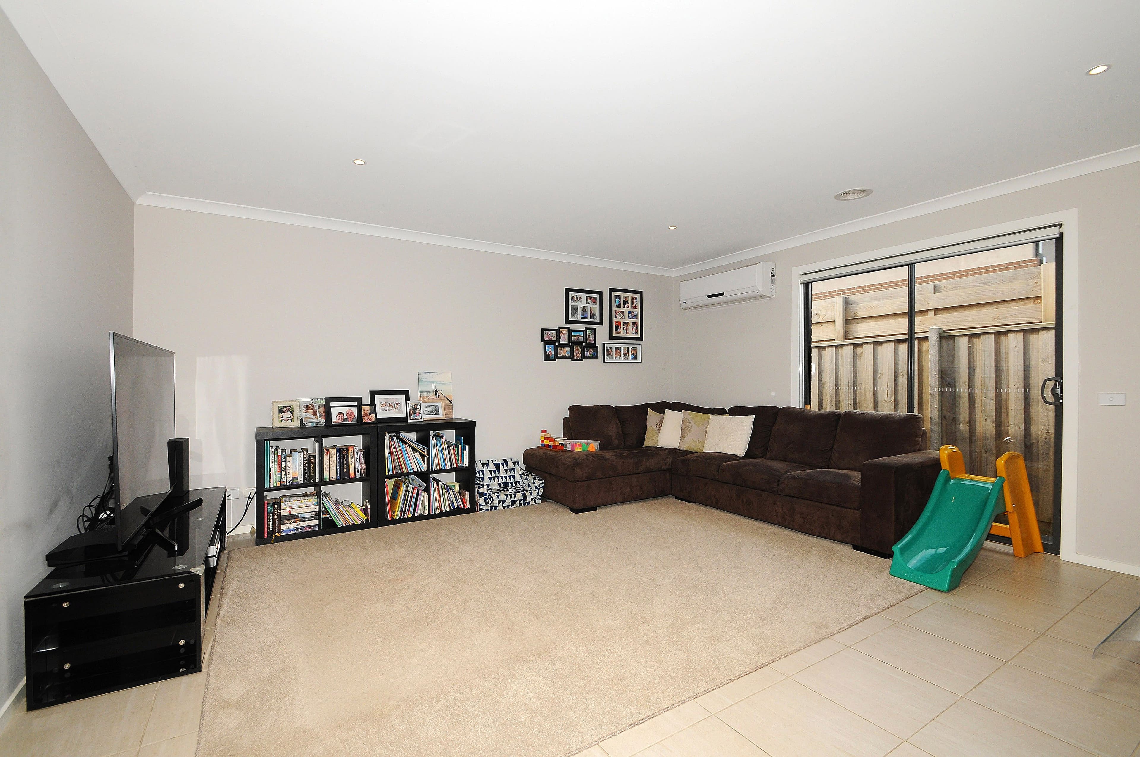 18 Nobel Drive, Cranbourne West VIC 3977, Cranbourne West - Thumbnail 2