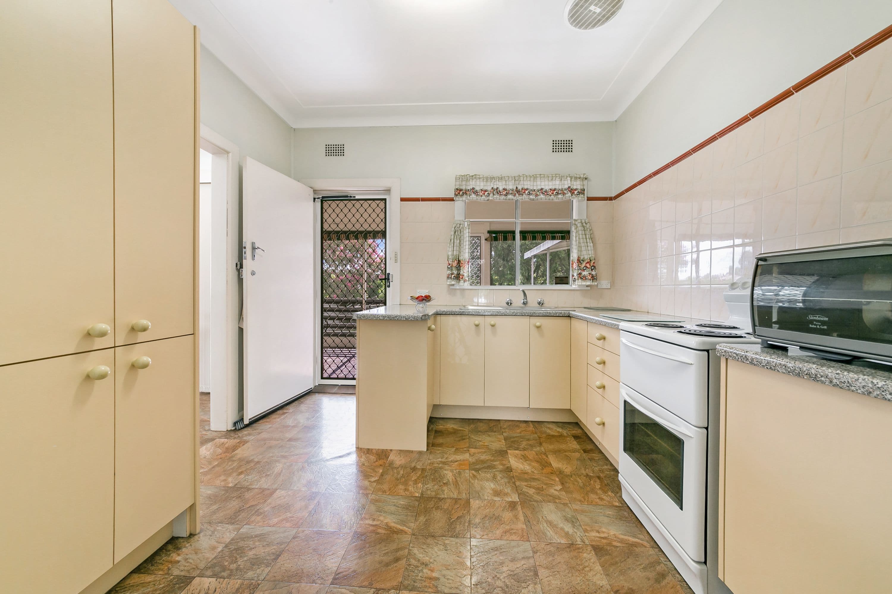 7 Osgathorpe Road, Gladesville - Thumbnail 4
