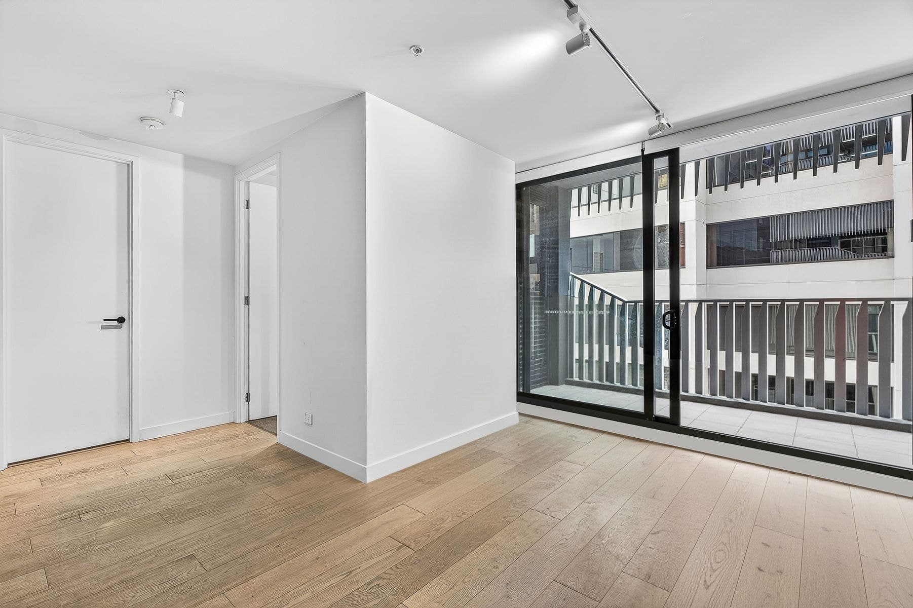 108/75 Palmerston Crescent, South Melbourne, VIC 3205, South Melbourne - Thumbnail 4