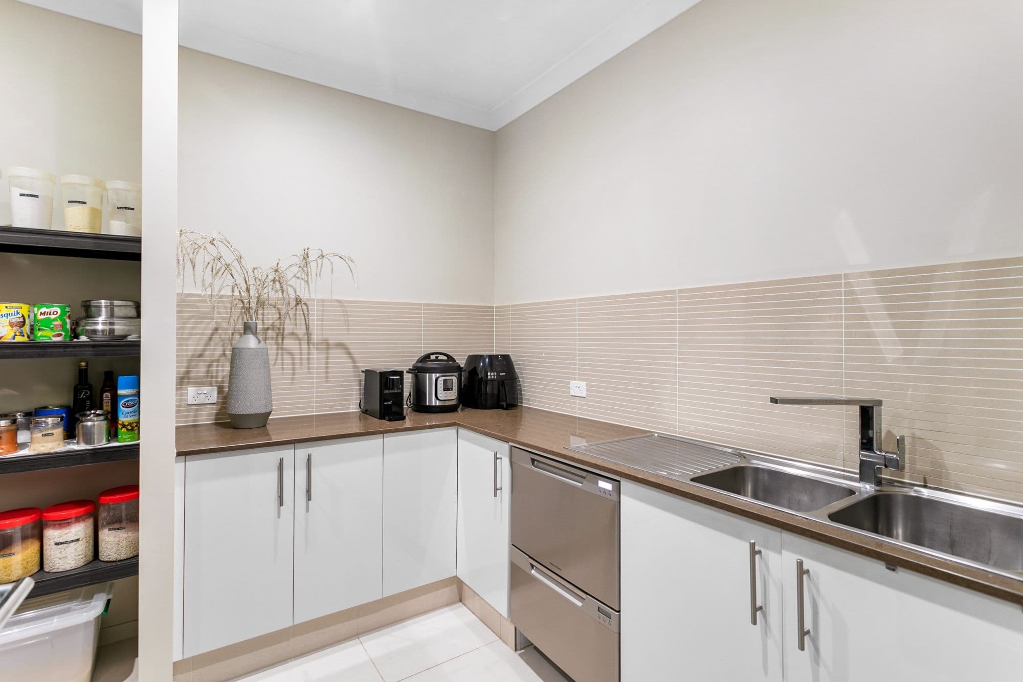 22 Rosemead Street, North Lakes QLD 4509, North Lakes - Thumbnail 8