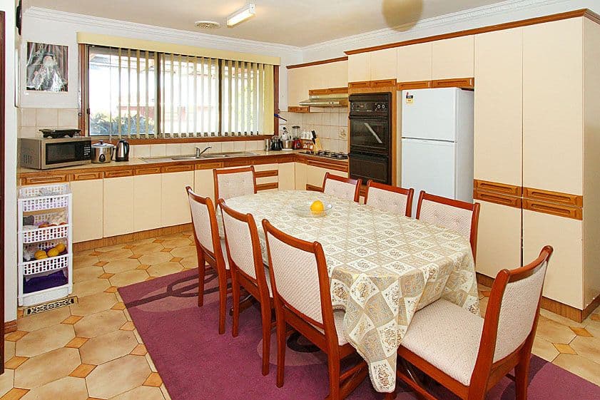 5 Warra Court, THOMASTOWN VIC 3074, Thomastown - Thumbnail 2