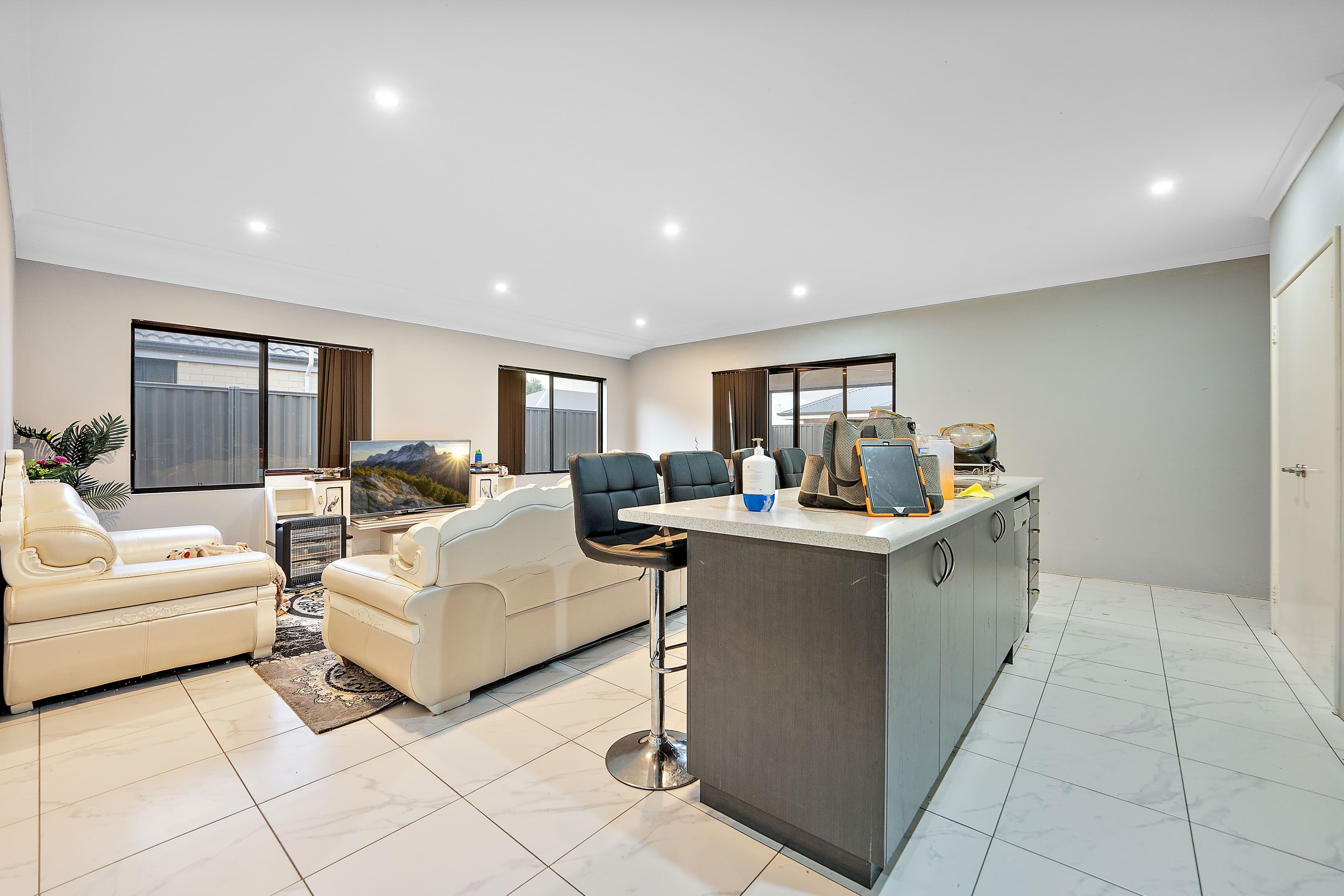 8 Ornate Glade, Aveley WA 6069, Aveley - Thumbnail 5