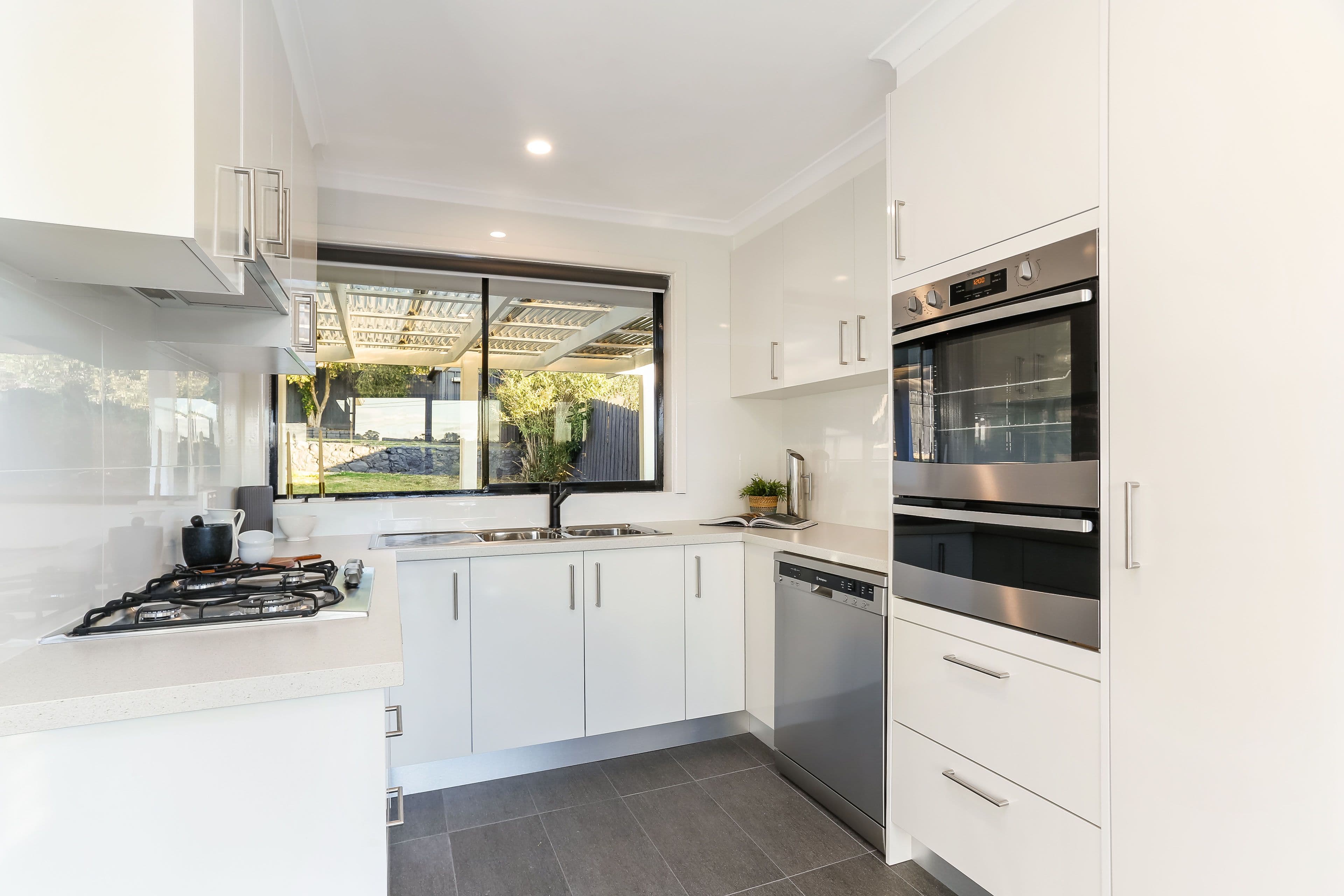 66 Valley Crescent, Glenroy VIC 3046, Glenroy - Thumbnail 6