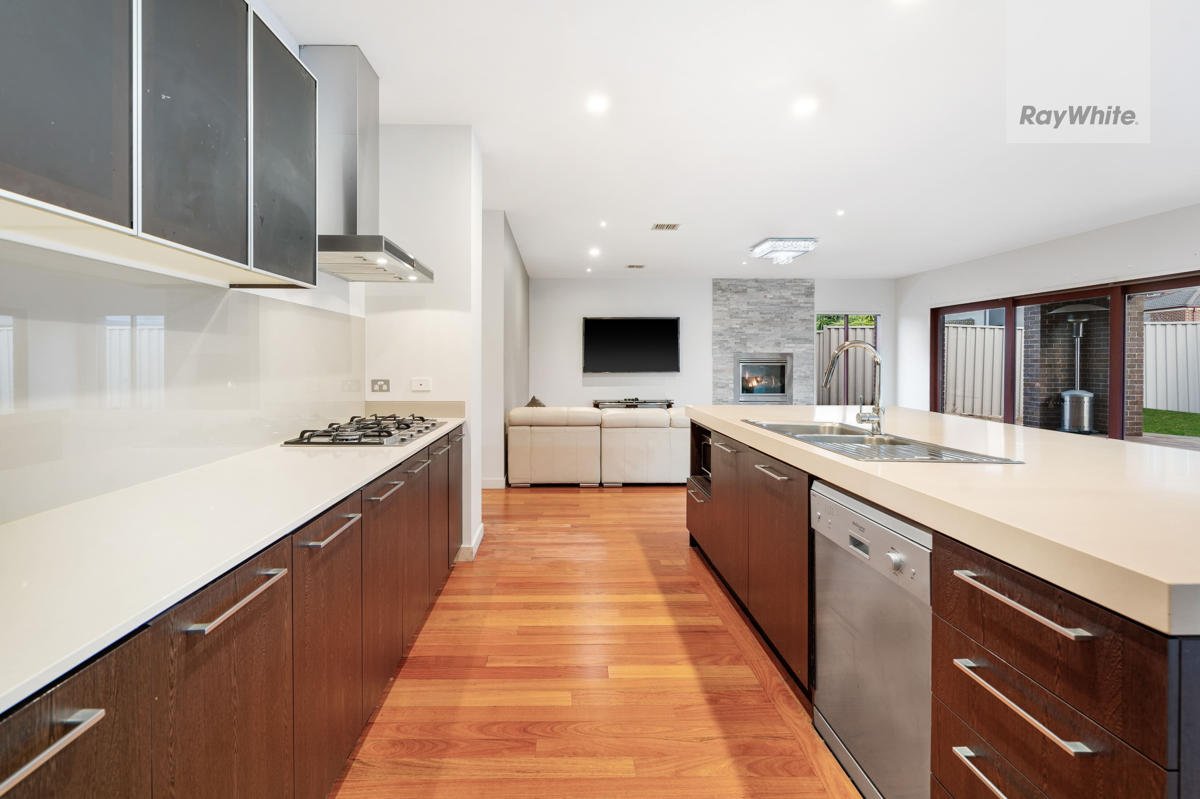 35 Gurnung Drive, Cairnlea VIC 3023, Cairnlea - Thumbnail 5