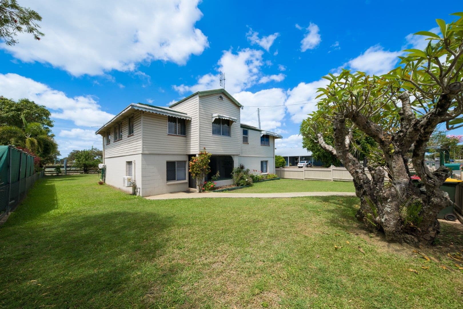 8 Faust Street, Proserpine QLD 4800, Proserpine - Thumbnail 2