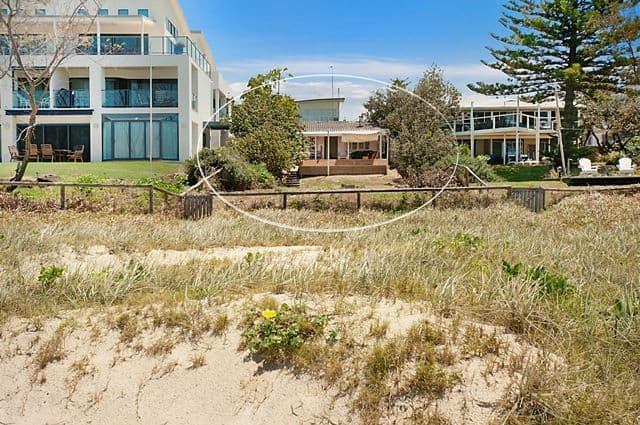 404 The Esplanade, PALM BEACH QLD 4221, Palm Beach - Thumbnail 2