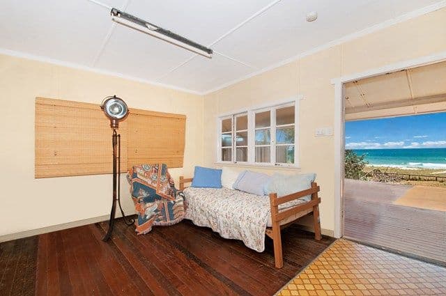 404 The Esplanade, PALM BEACH QLD 4221, Palm Beach - Thumbnail 7