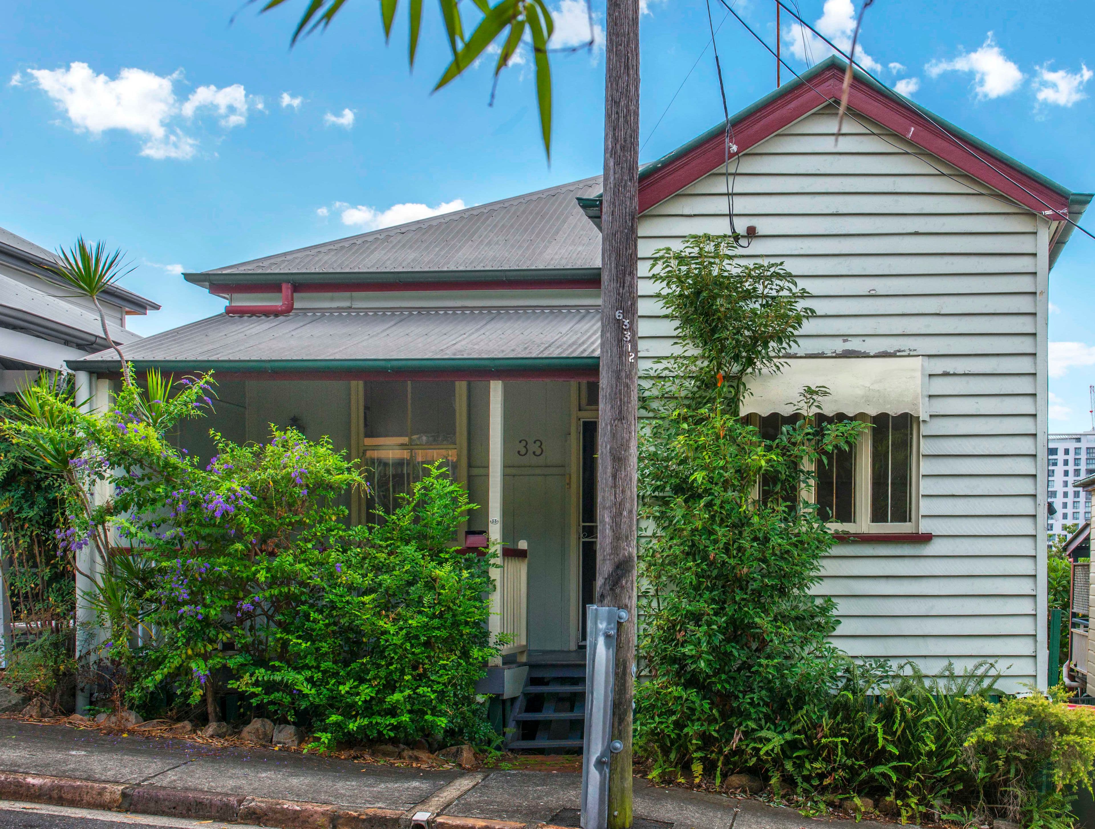 32 Park Street, Spring Hill QLD 4000, Spring Hill - Thumbnail 2