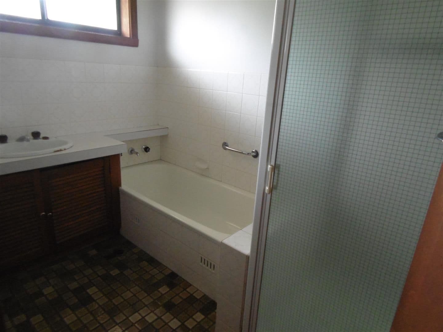 75 Currajong Street, Parkes - Thumbnail 2