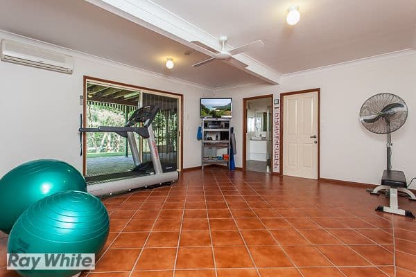 7 Dunn Court, BUNYA QLD 4055, Bunya - Thumbnail 7