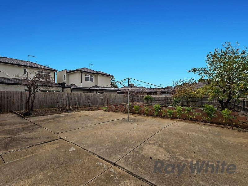 34 charles Street, St Albans VIC 3021, St Albans - Thumbnail 7