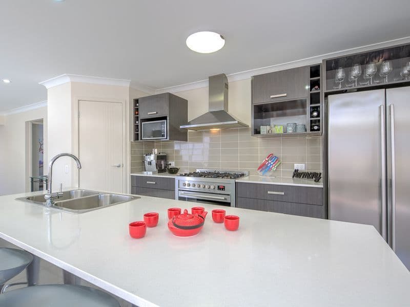 31 Kidston Crescent, Warner QLD 4500, Warner - Thumbnail 4