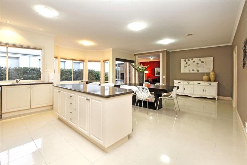 136 Edmund Rice Parade, BUNDOORA VIC 3083, Bundoora - Thumbnail 3
