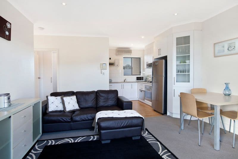 205 Lady Gowrie Drive, LARGS BAY SA 5016, Largs Bay - Thumbnail 2