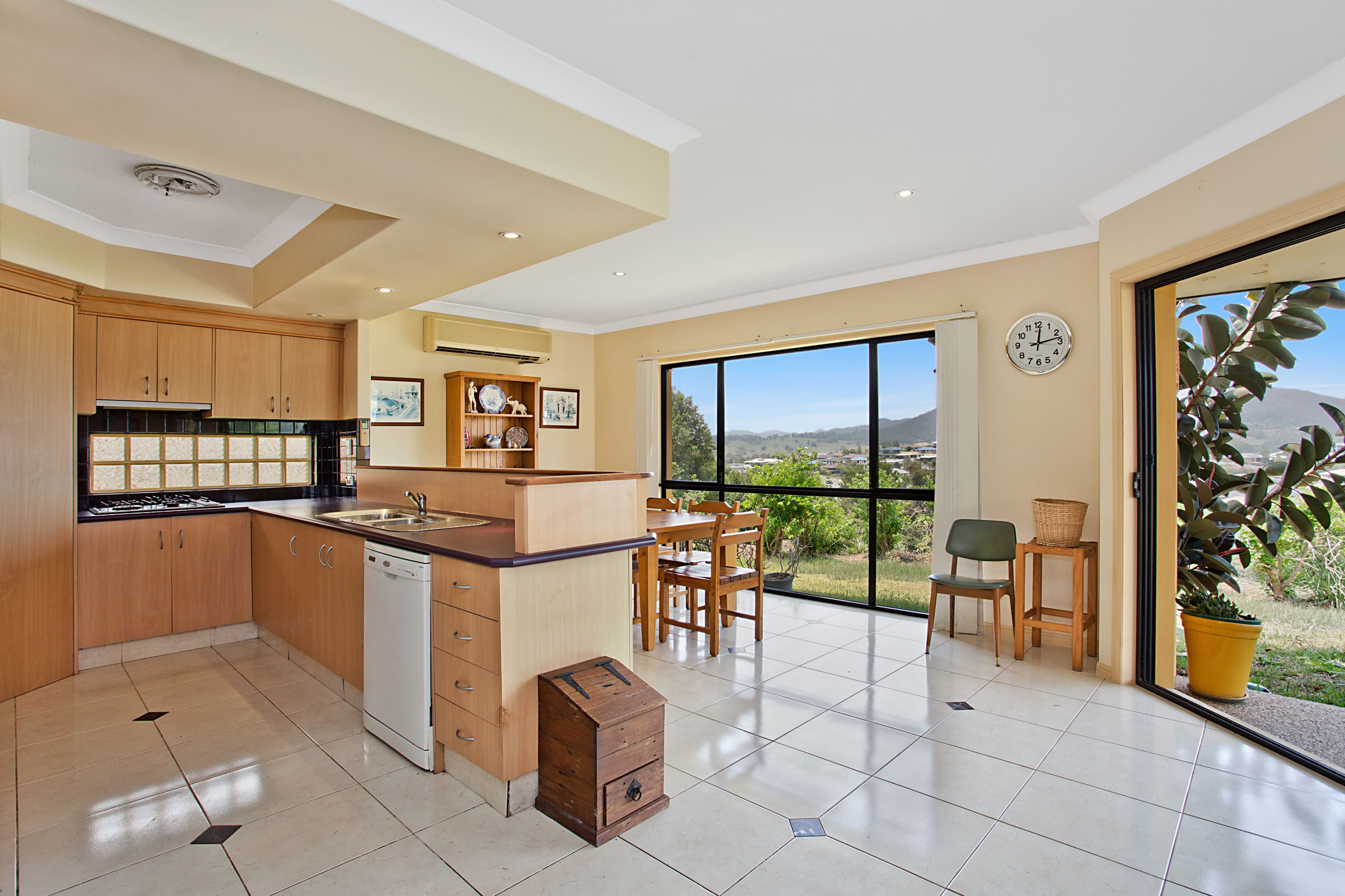 28 Castle Field Drive, Murwillumbah - Thumbnail 4