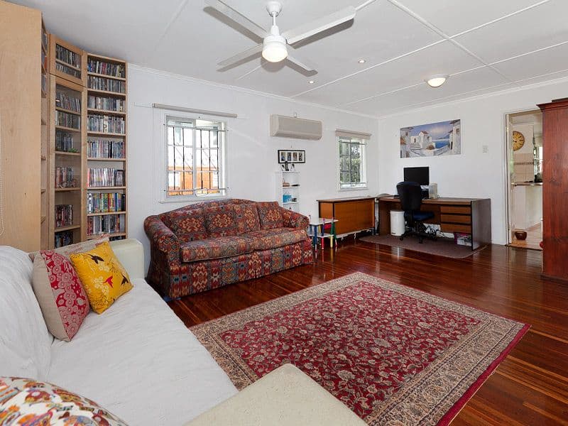 84 Irwin Terrace, OXLEY QLD 4075, Oxley - Thumbnail 3