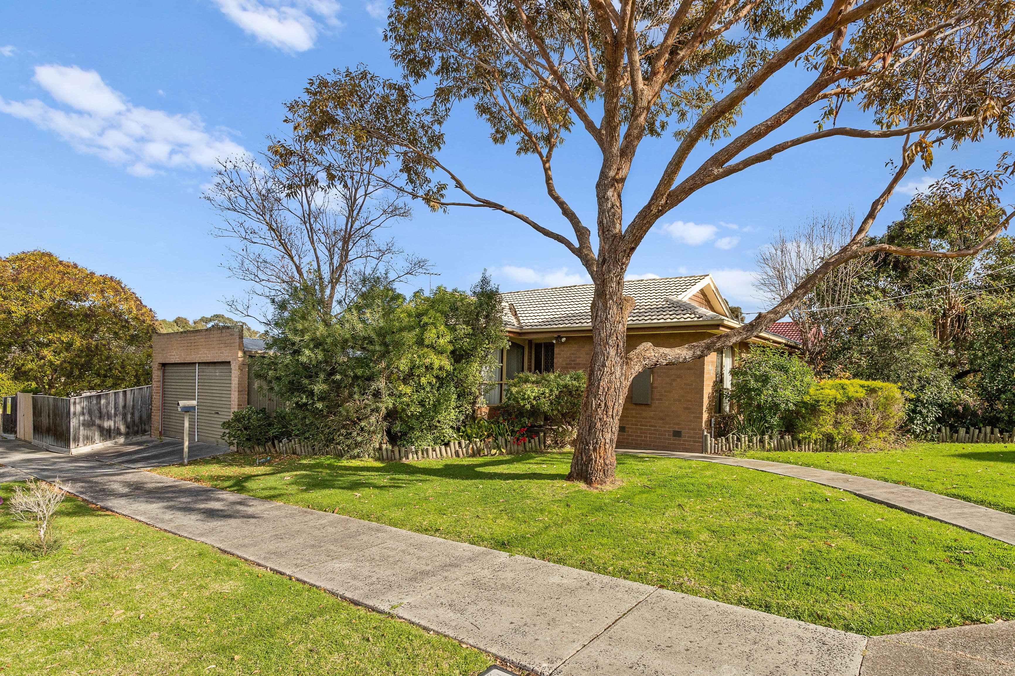 42 Medora Avenue, Bundoora VIC 3083, Bundoora - Image 1